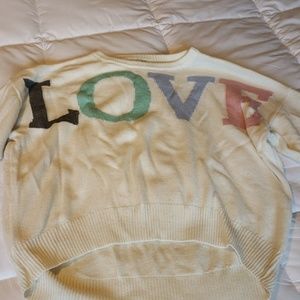 Smoke free home. Worn a few times too big for me